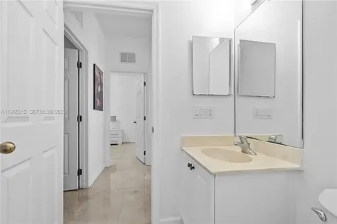 2025 NW 7th Terrace Cape Coral FL 33993