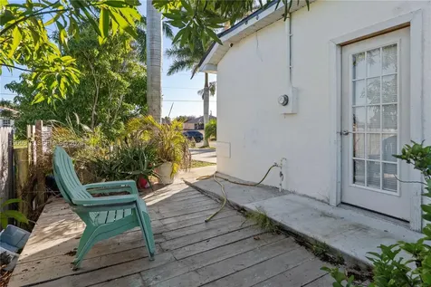 2025 NW 7th Terrace Cape Coral FL 33993