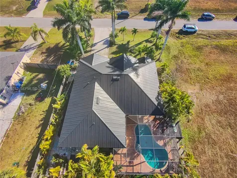 2025 NW 7th Terrace Cape Coral FL 33993