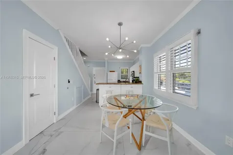 7026 Harbor Village Drive Duck FL 33050