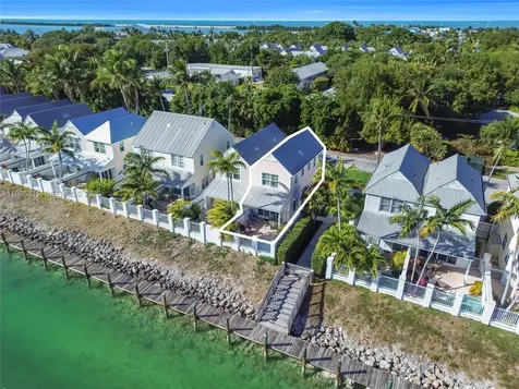 7026 Harbor Village Drive Duck FL 33050