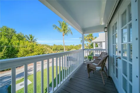 7026 Harbor Village Drive Duck FL 33050