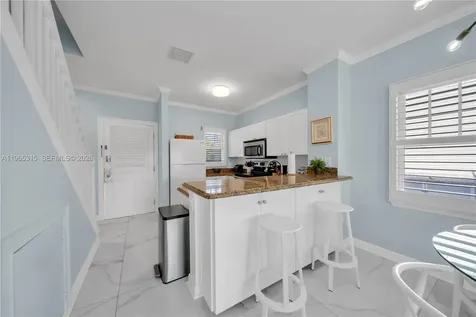 7026 Harbor Village Drive Duck FL 33050