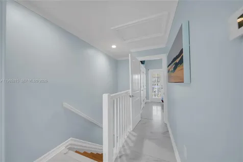 7026 Harbor Village Drive Duck FL 33050