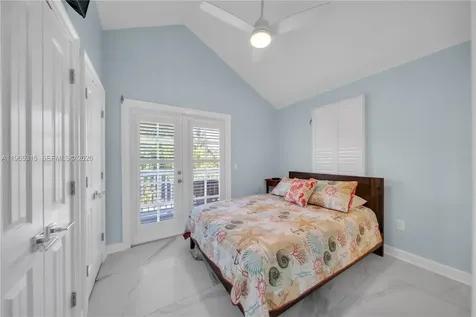 7026 Harbor Village Drive Duck FL 33050
