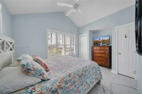 7026 Harbor Village Drive Duck FL 33050