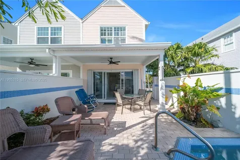 7026 Harbor Village Drive Duck FL 33050