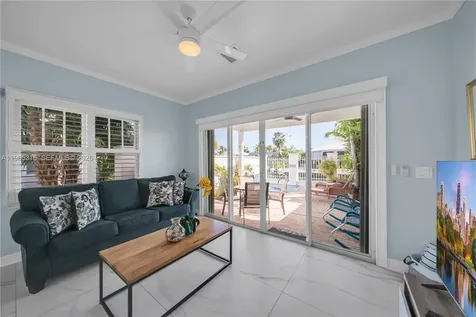 7026 Harbor Village Drive Duck FL 33050
