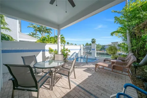 7026 Harbor Village Drive Duck FL 33050