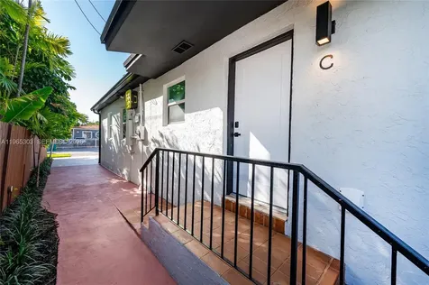 3321 NW 19th Terrace Miami FL 33125