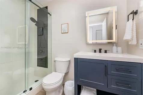 3321 NW 19th Terrace Miami FL 33125
