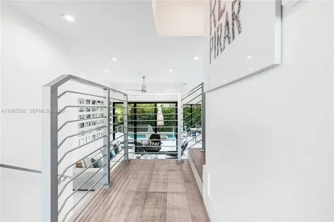640 Fernwood Road Key Biscayne FL 33149