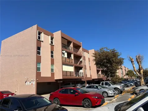 1900 W 68th Street Hialeah FL 33014