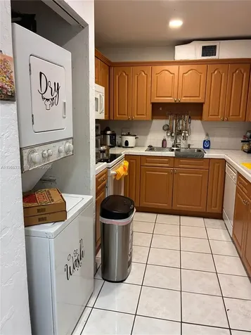 1900 W 68th Street Hialeah FL 33014