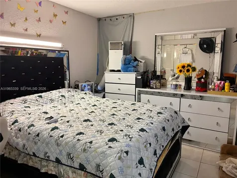 1900 W 68th Street Hialeah FL 33014