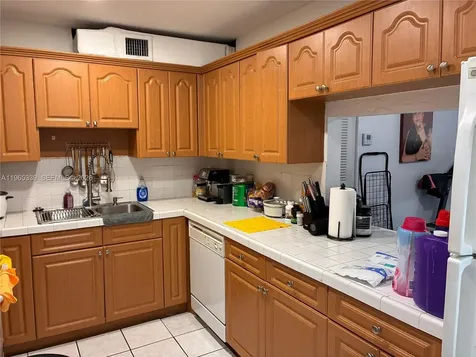 1900 W 68th Street Hialeah FL 33014