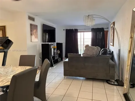 1900 W 68th Street Hialeah FL 33014