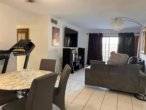 1900 W 68th Street Hialeah FL 33014