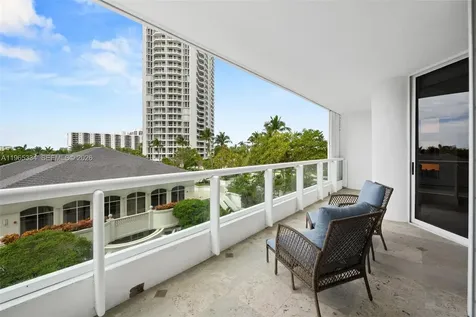 21150 NE 38 Avenue Aventura FL 33180