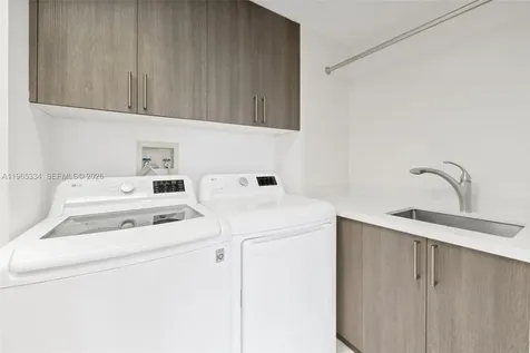 21150 NE 38 Avenue Aventura FL 33180