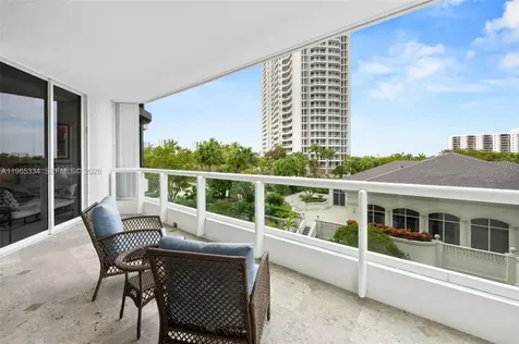 21150 NE 38 Avenue Aventura FL 33180