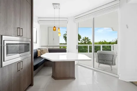 21150 NE 38 Avenue Aventura FL 33180