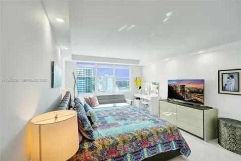 2501 S Ocean Drive Hollywood FL 33019