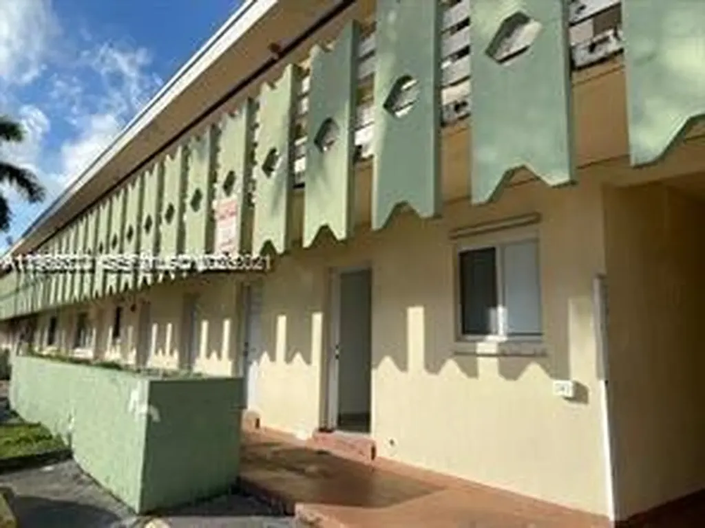 North Miami Beach FL 33162