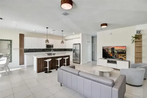 8001 NW 41st Street Doral FL 33166