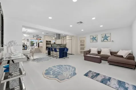 317 S Riverside Drive Pompano Beach FL 33062