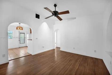 16901 SW 94th Avenue Palmetto Bay FL 33157