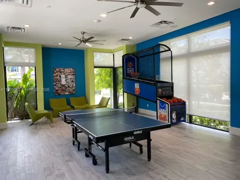 4636 NW 84th Avenue Doral FL 33166