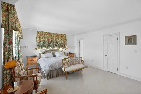5001 Collins Avenue Miami Beach FL 33140