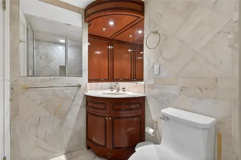 5001 Collins Avenue Miami Beach FL 33140