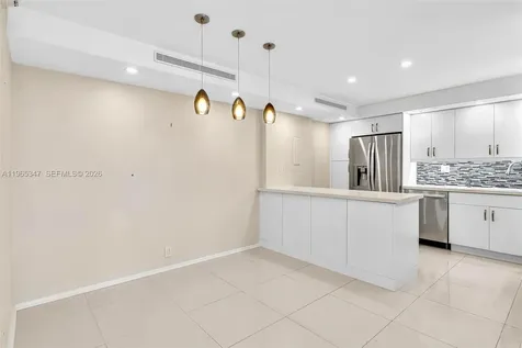 4000 Towerside Terrace Miami FL 33138