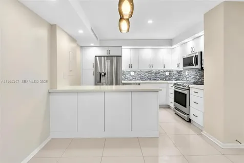4000 Towerside Terrace Miami FL 33138