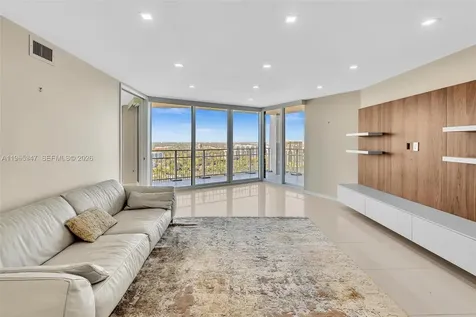 4000 Towerside Terrace Miami FL 33138