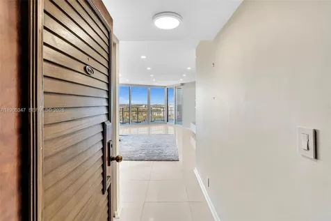 4000 Towerside Terrace Miami FL 33138