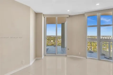 4000 Towerside Terrace Miami FL 33138