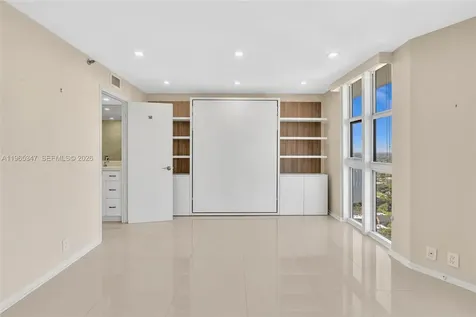 4000 Towerside Terrace Miami FL 33138
