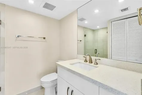4000 Towerside Terrace Miami FL 33138