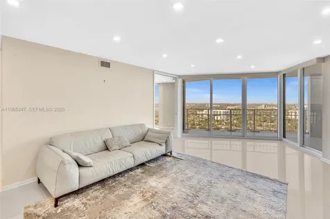 4000 Towerside Terrace Miami FL 33138