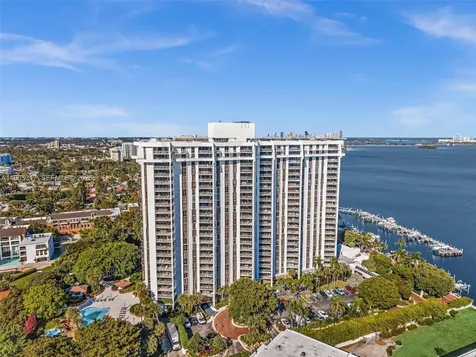 4000 Towerside Terrace Miami FL 33138