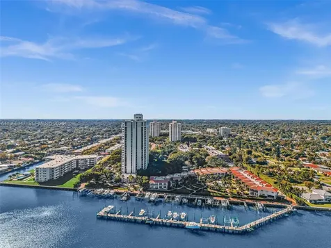 4000 Towerside Terrace Miami FL 33138