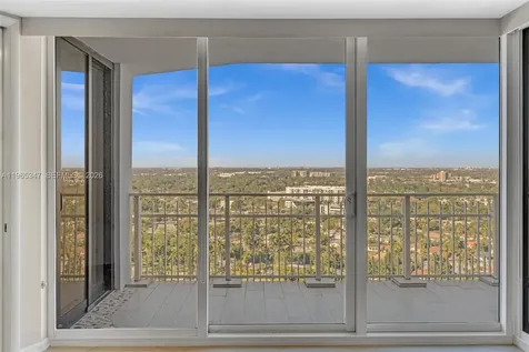 4000 Towerside Terrace Miami FL 33138