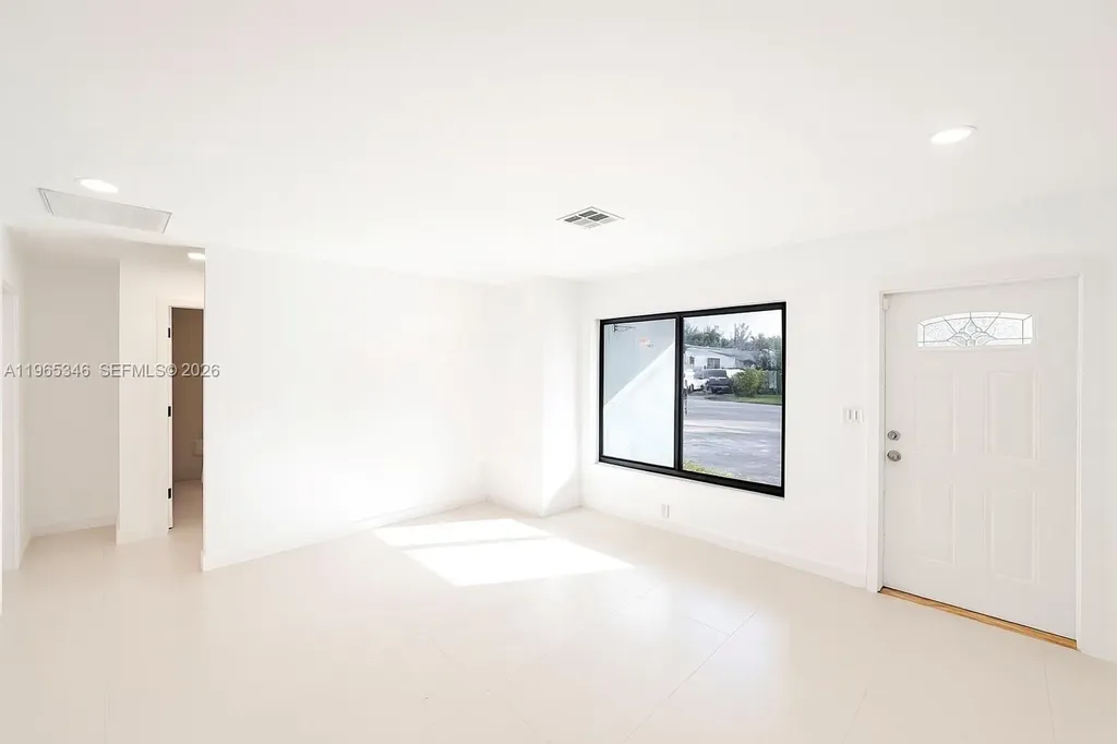 4671 SW 43rd Terrace Dania Beach FL 33314