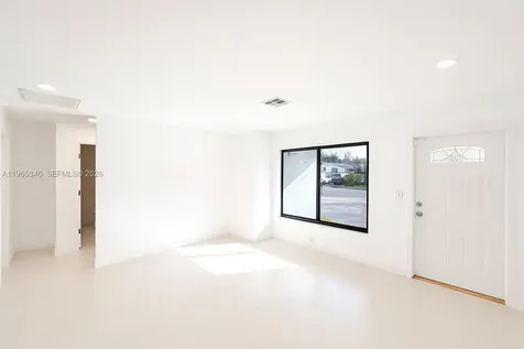 4671 SW 43rd Terrace Dania Beach FL 33314