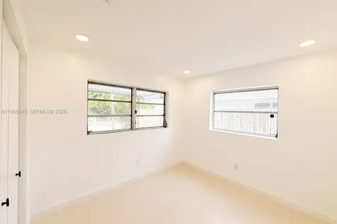 4671 SW 43rd Terrace Dania Beach FL 33314