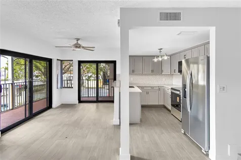 4705 SW 62nd Avenue Davie FL 33314