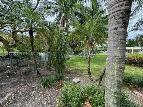 5500 SW 77th Court Miami FL 33155